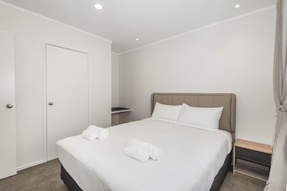 1-Bedroom Spa Suite